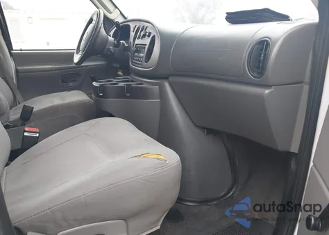 2006 Ford Econoline Xl/Xlt z USA, uszkodzony, nr VIN 1FBSS31L86HA80983